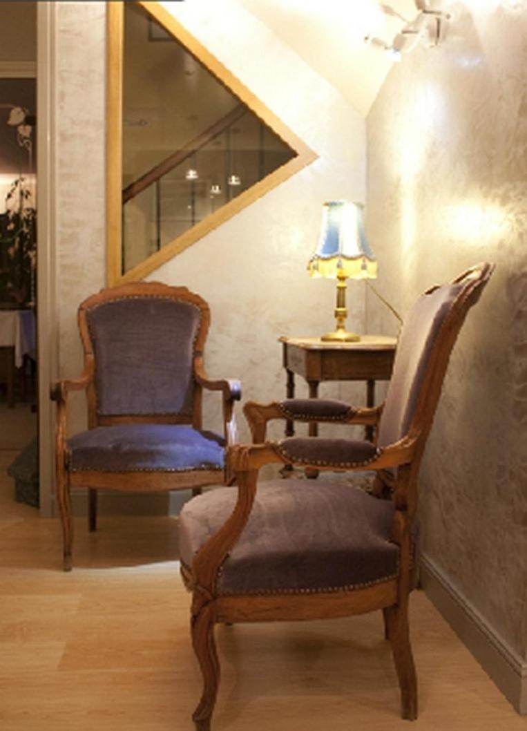 Logis Hotel Les Tilleuls Saint-Cirgues-de-Jordanne エクステリア 写真