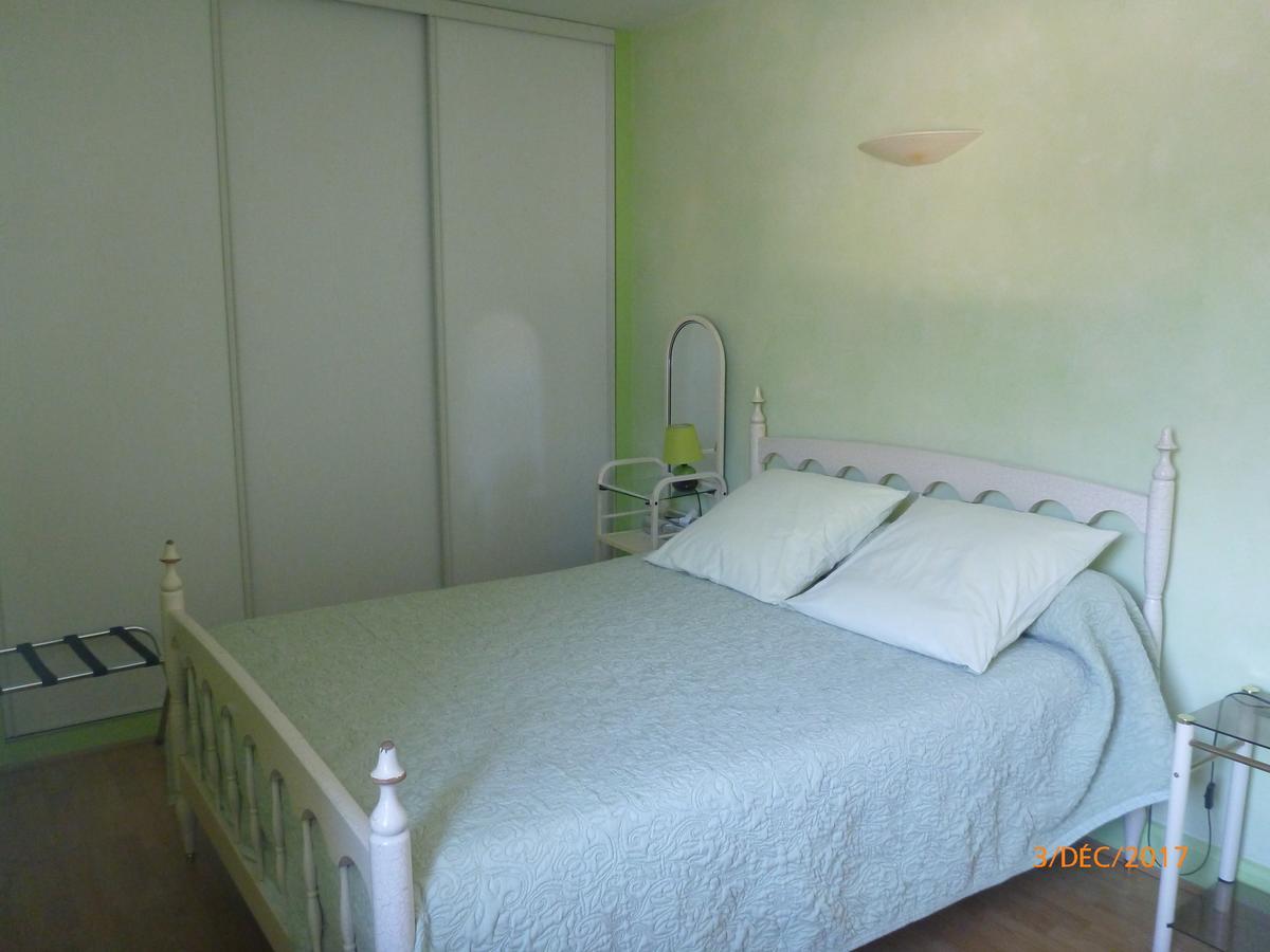 Logis Hotel Les Tilleuls Saint-Cirgues-de-Jordanne エクステリア 写真