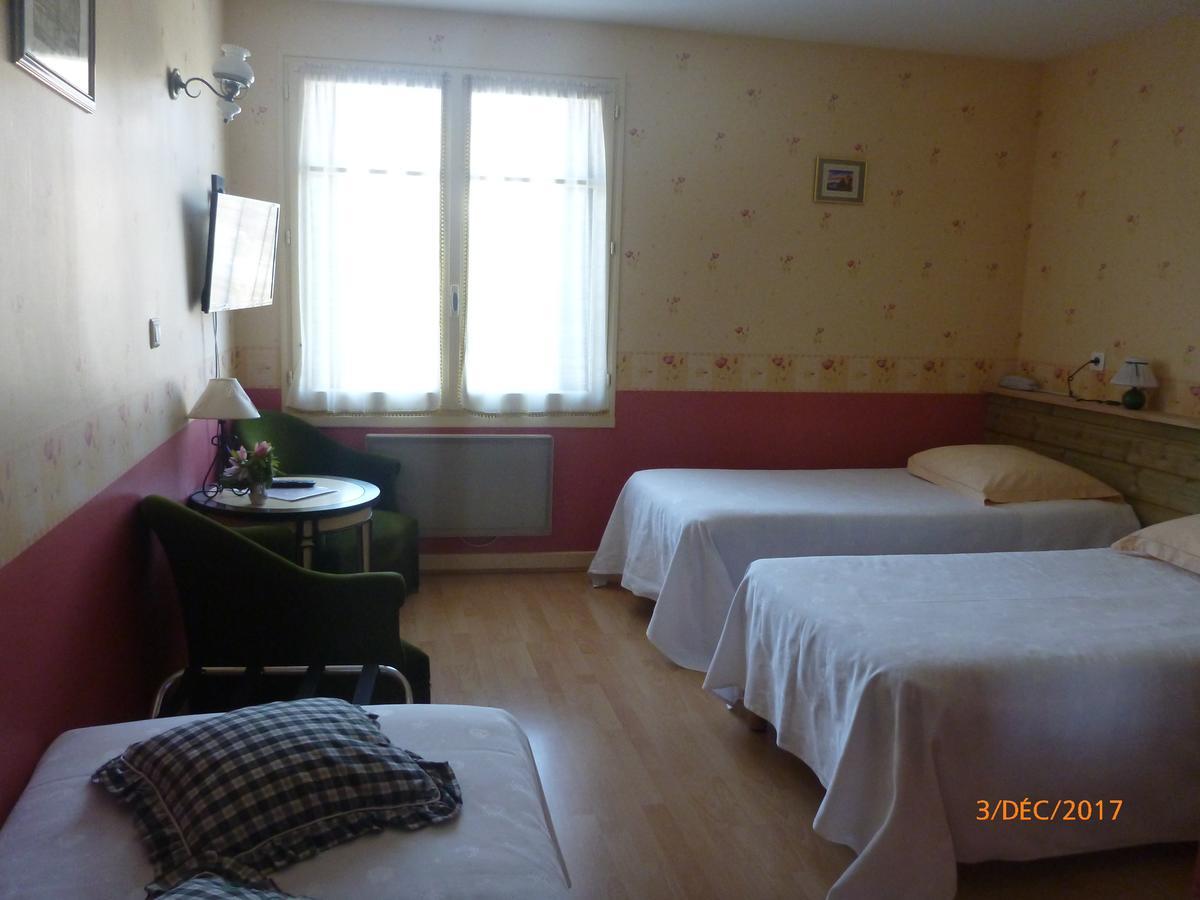 Logis Hotel Les Tilleuls Saint-Cirgues-de-Jordanne エクステリア 写真